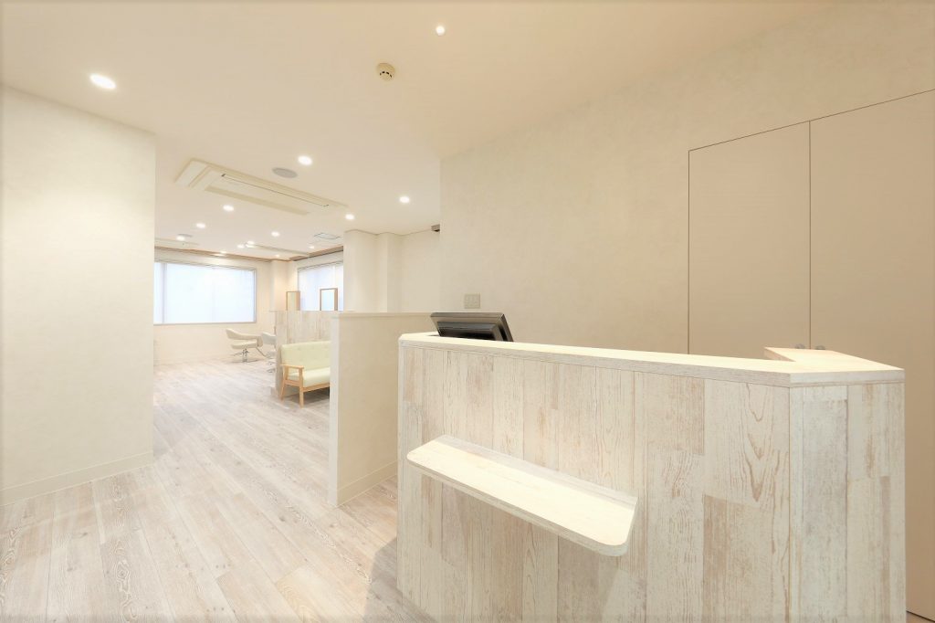 hair studio Crévia 緑園都市店の外観